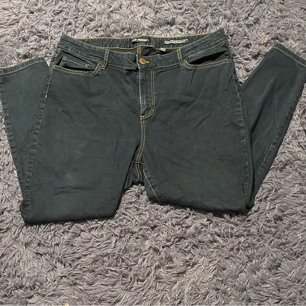 Joe Fresh+ Dark Wash Ultra Slim Stretch
Classic Jegging Size 20